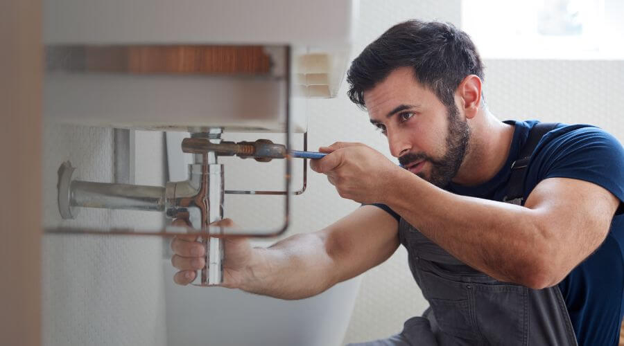Professional water heater installation services in Saint Louisville, OH